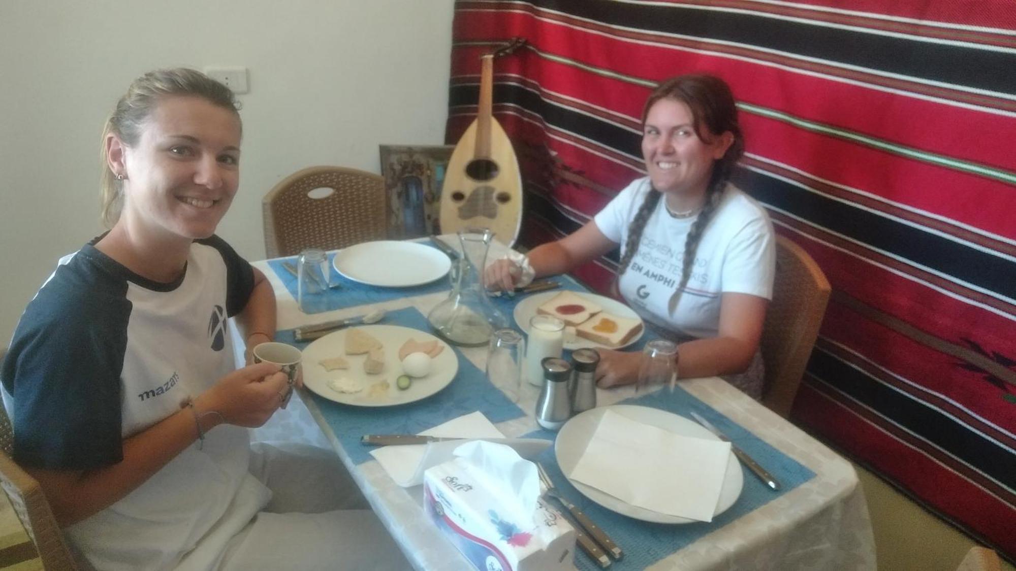 Wonderful Friends House Ξενοδοχείο Ουάντι Μούσα Εξωτερικό φωτογραφία