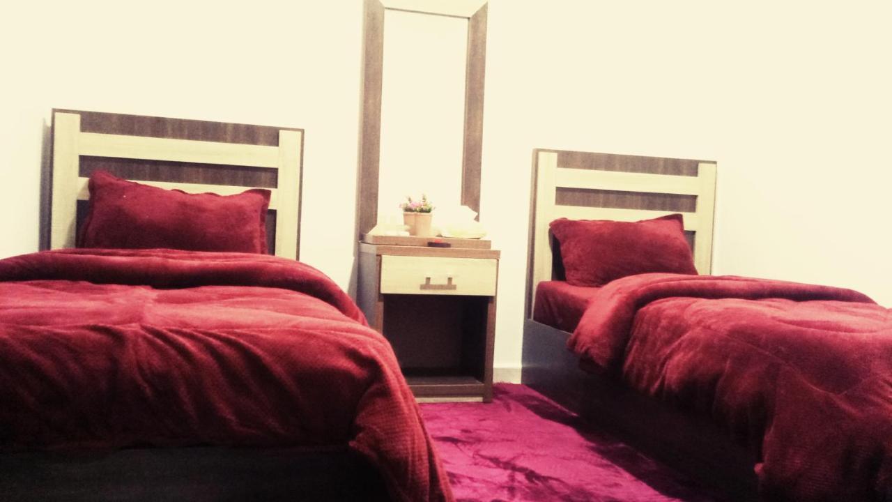 Wonderful Friends House Ξενοδοχείο Ουάντι Μούσα Εξωτερικό φωτογραφία